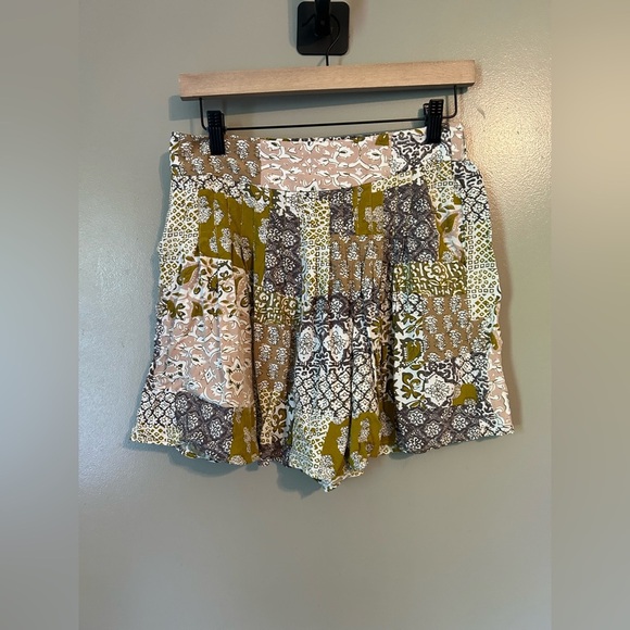 Maeve by Anthropologie patchwork flowy shorts size XS - Picture 1 of 4